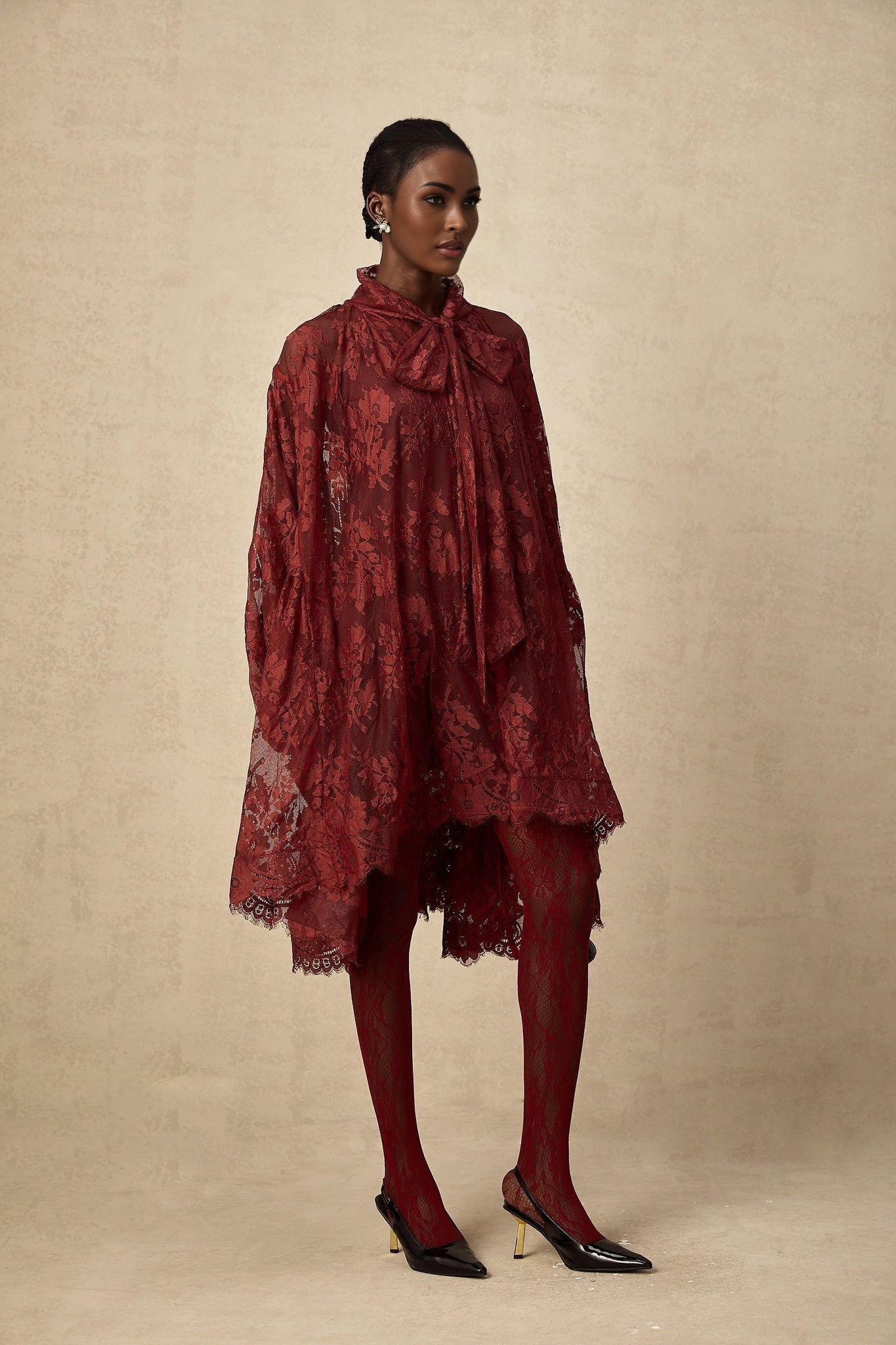 Red floral lace tights with cut out pattern named Coline