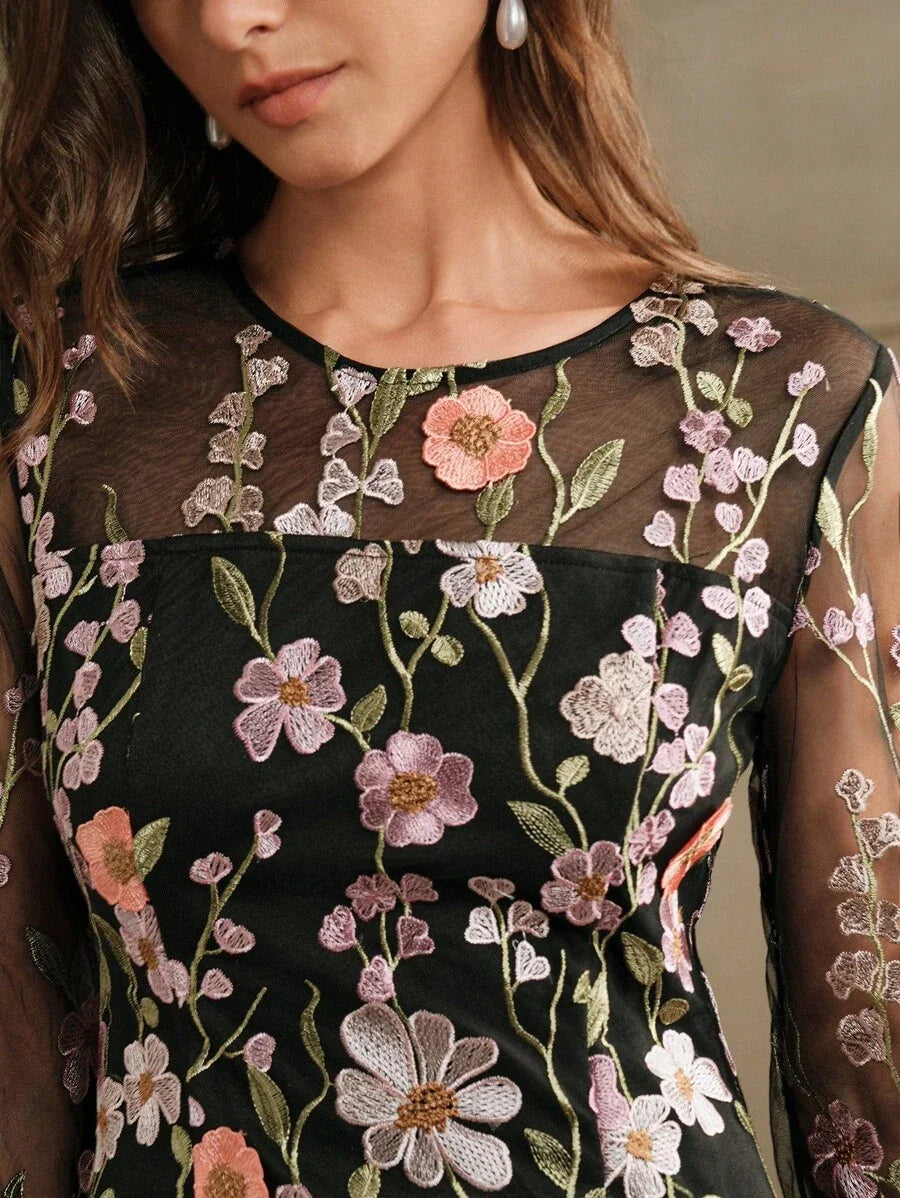 Round Neck Long Sleeve Slit Embroidery 3D Floral Relaxed Casual Dress Maxi Women Outfit
