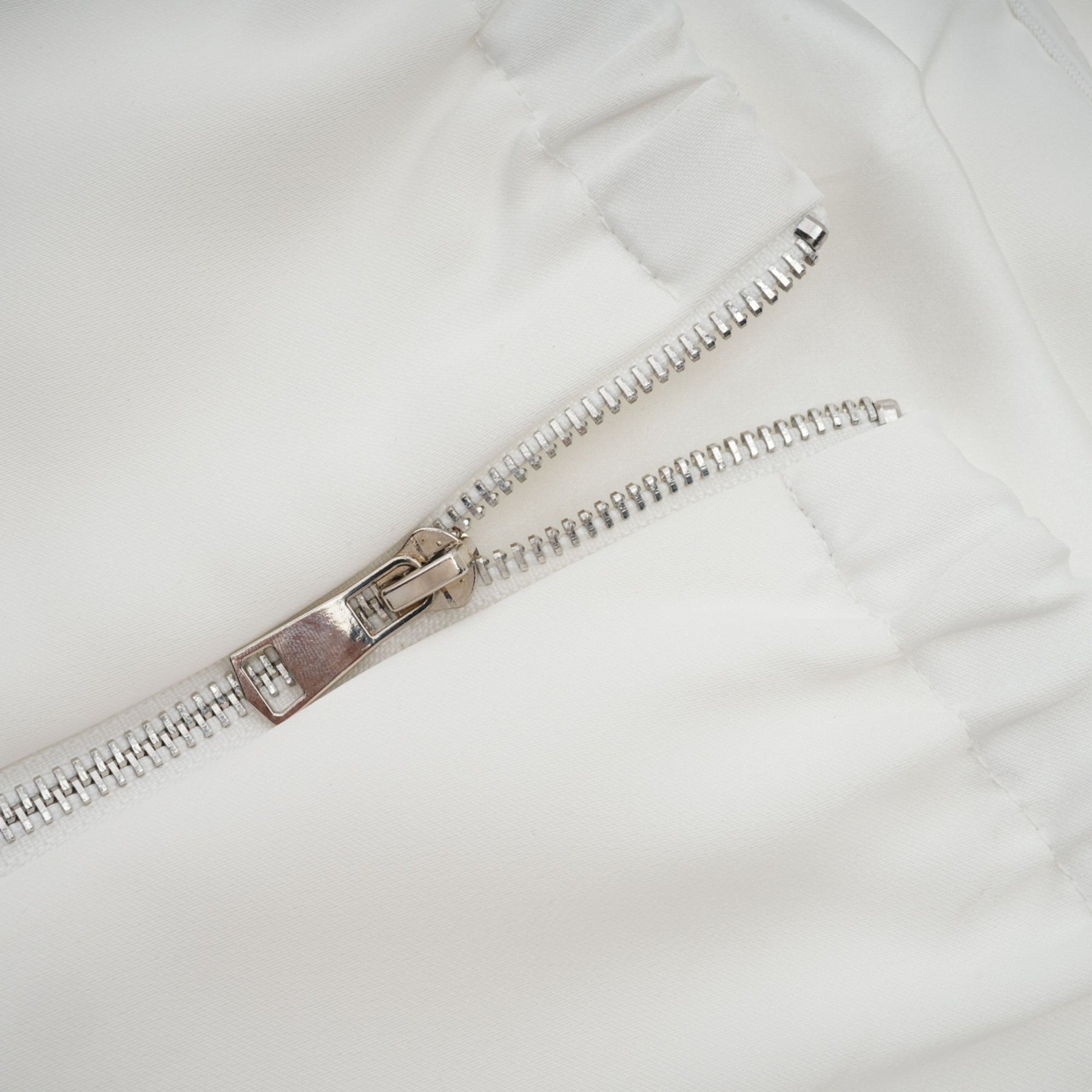 Roxane crystalembellished floralappliqué top