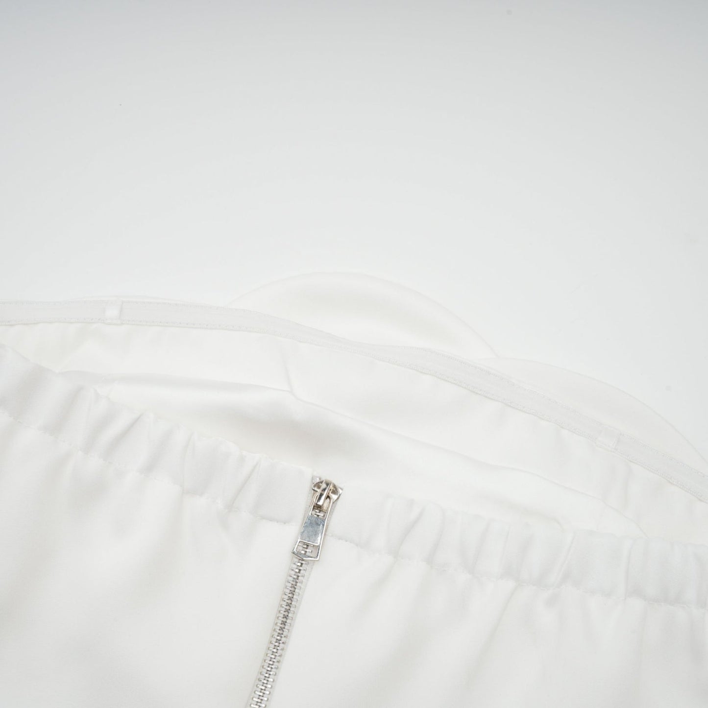 Roxane crystalembellished floralappliqué top