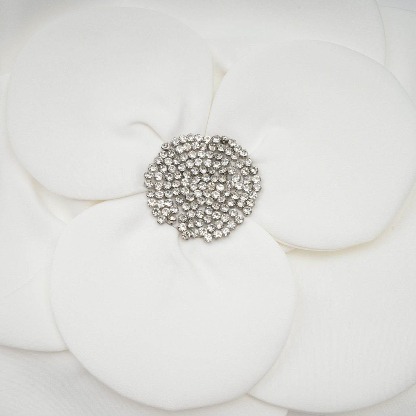 Roxane crystalembellished floralappliqué top