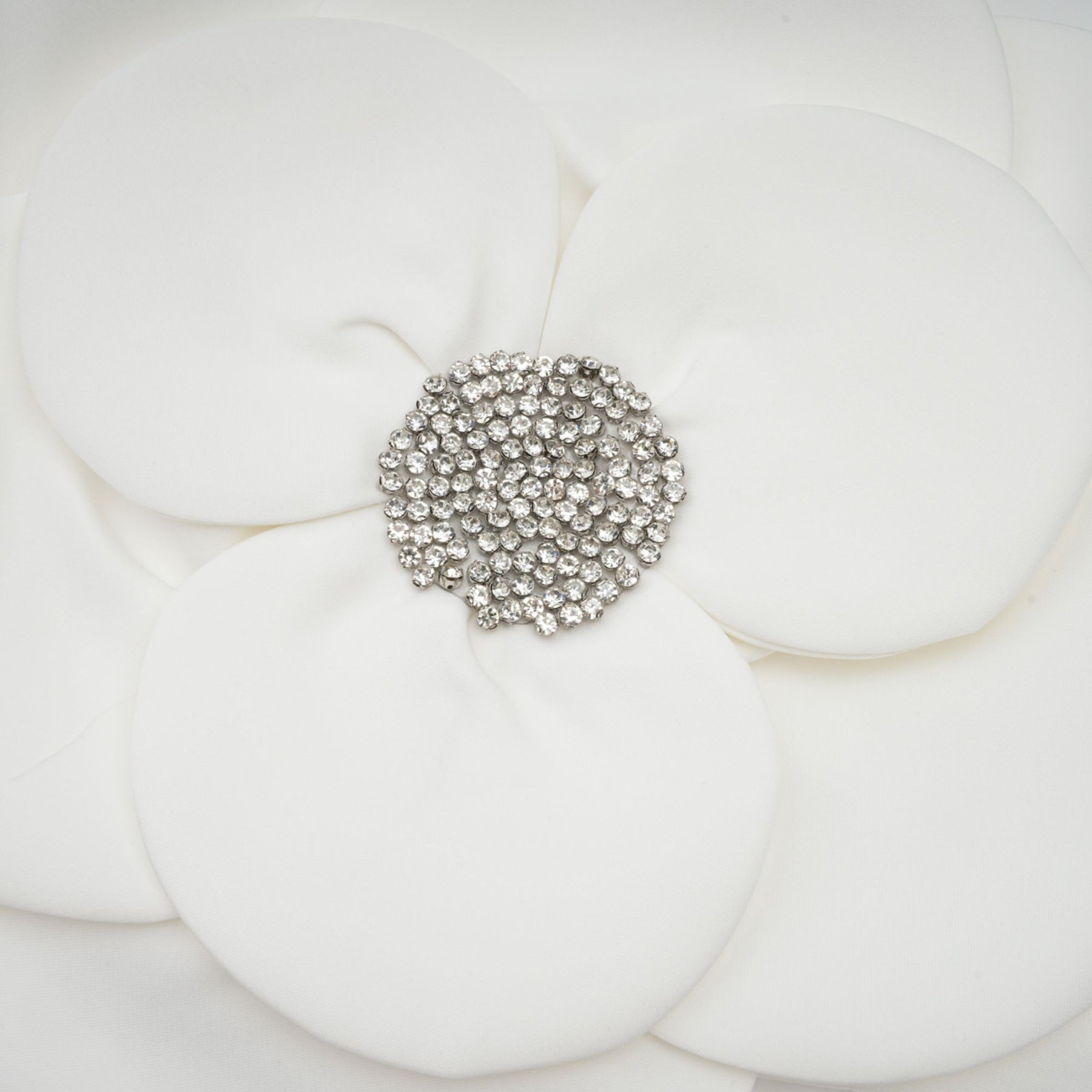 Roxane crystalembellished floralappliqué top