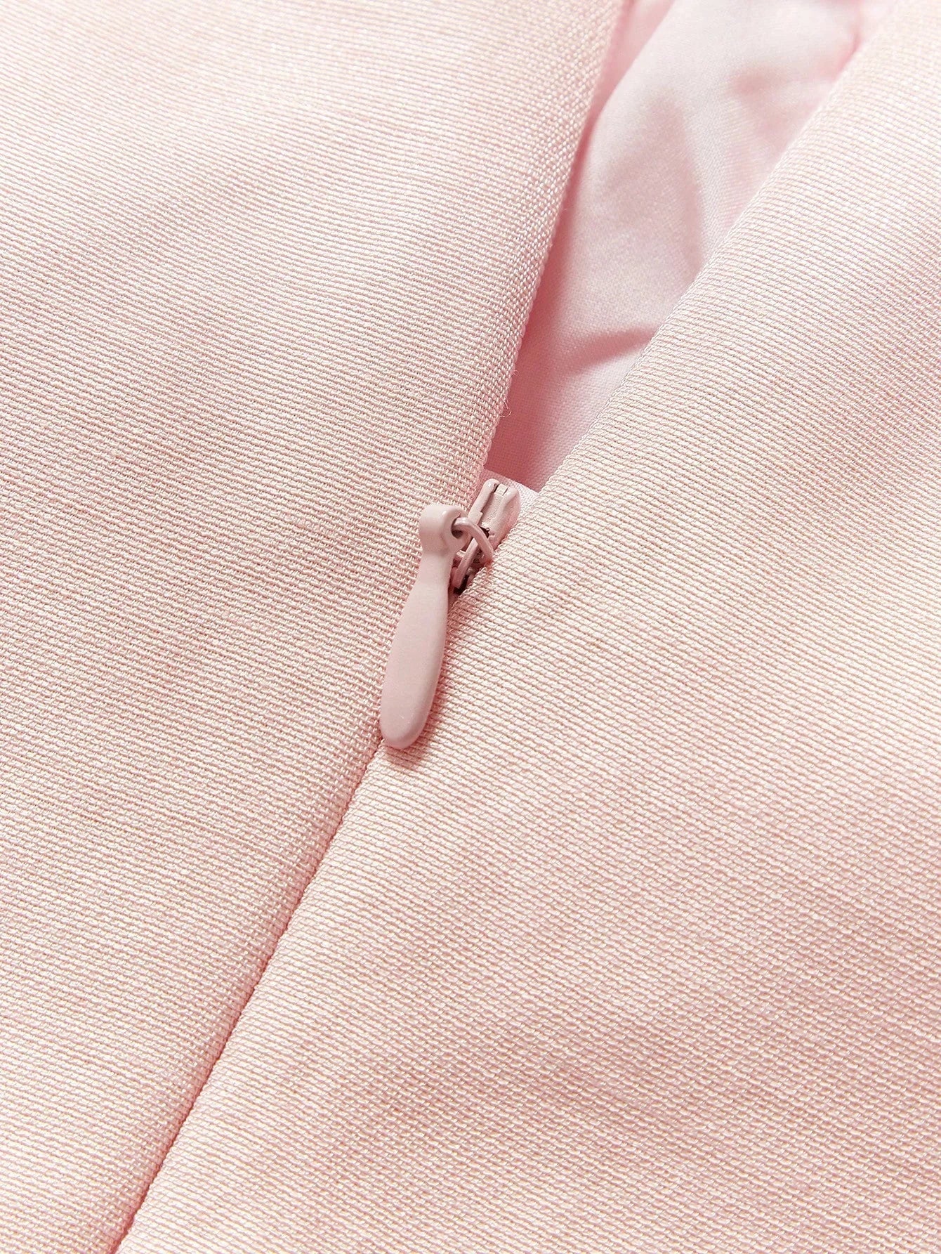 Soiréza 3D FLORAL TUBE COCKTAIL DRESS