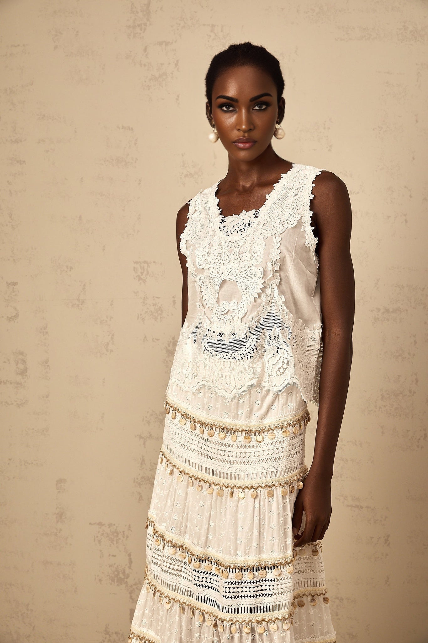 White cropped tank top with floral embroidery named Théoline