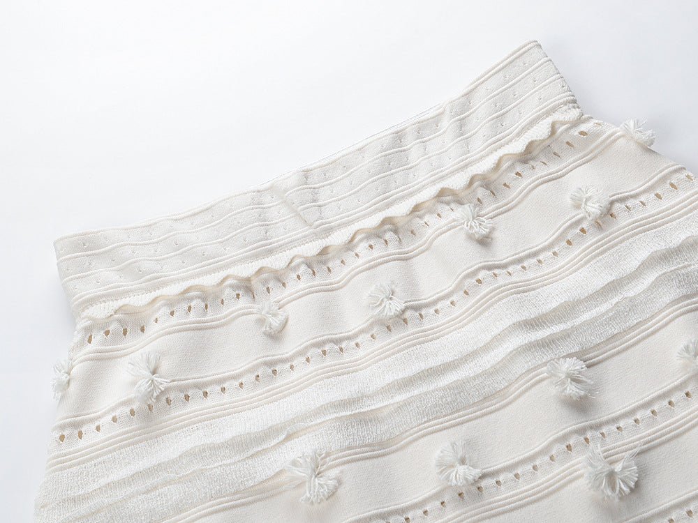 White embroidered high-waisted skirt and sleeveless top set