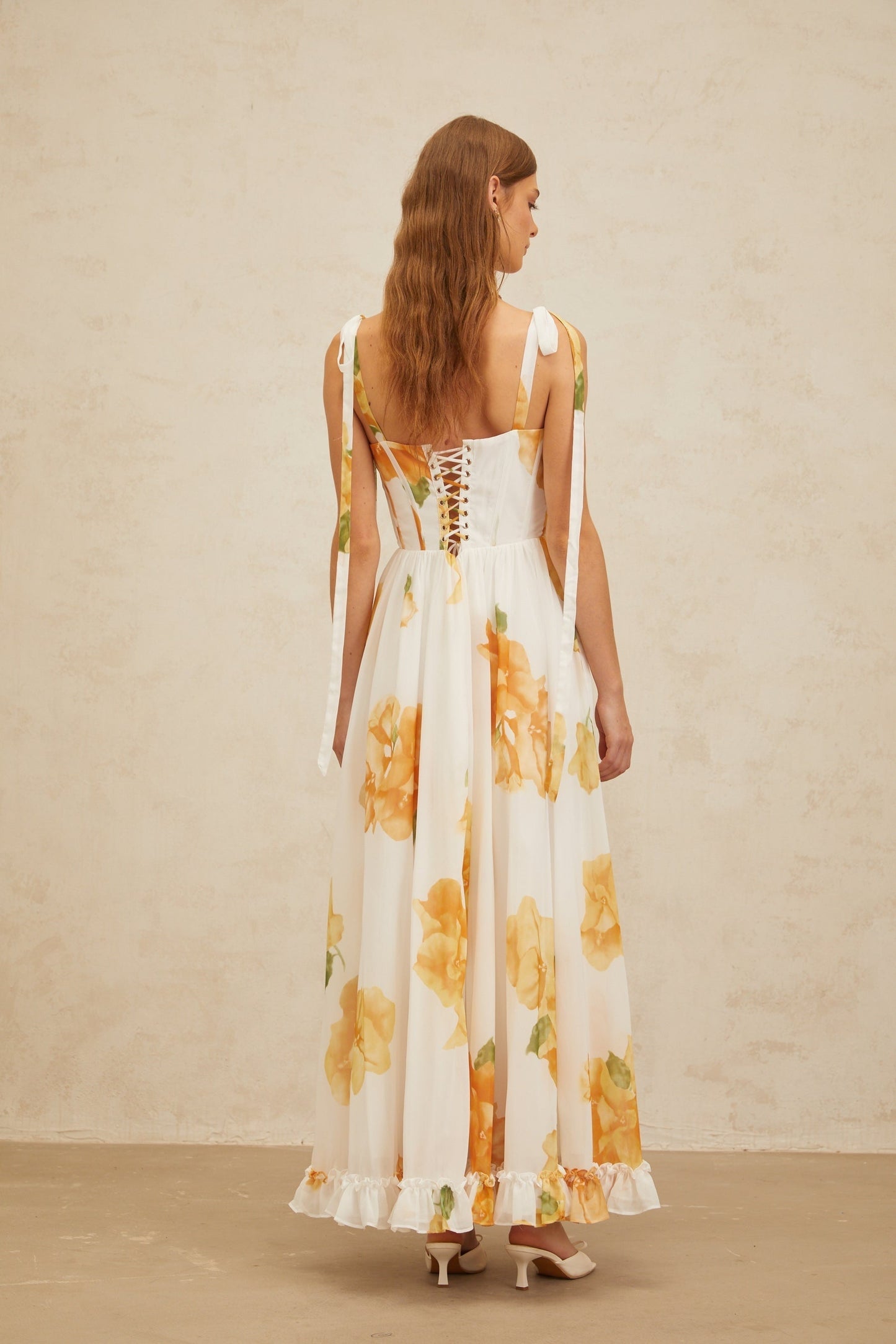 White and Orange Floral Print Maxi Dress with Sweetheart Neckline and Ruffled Trim