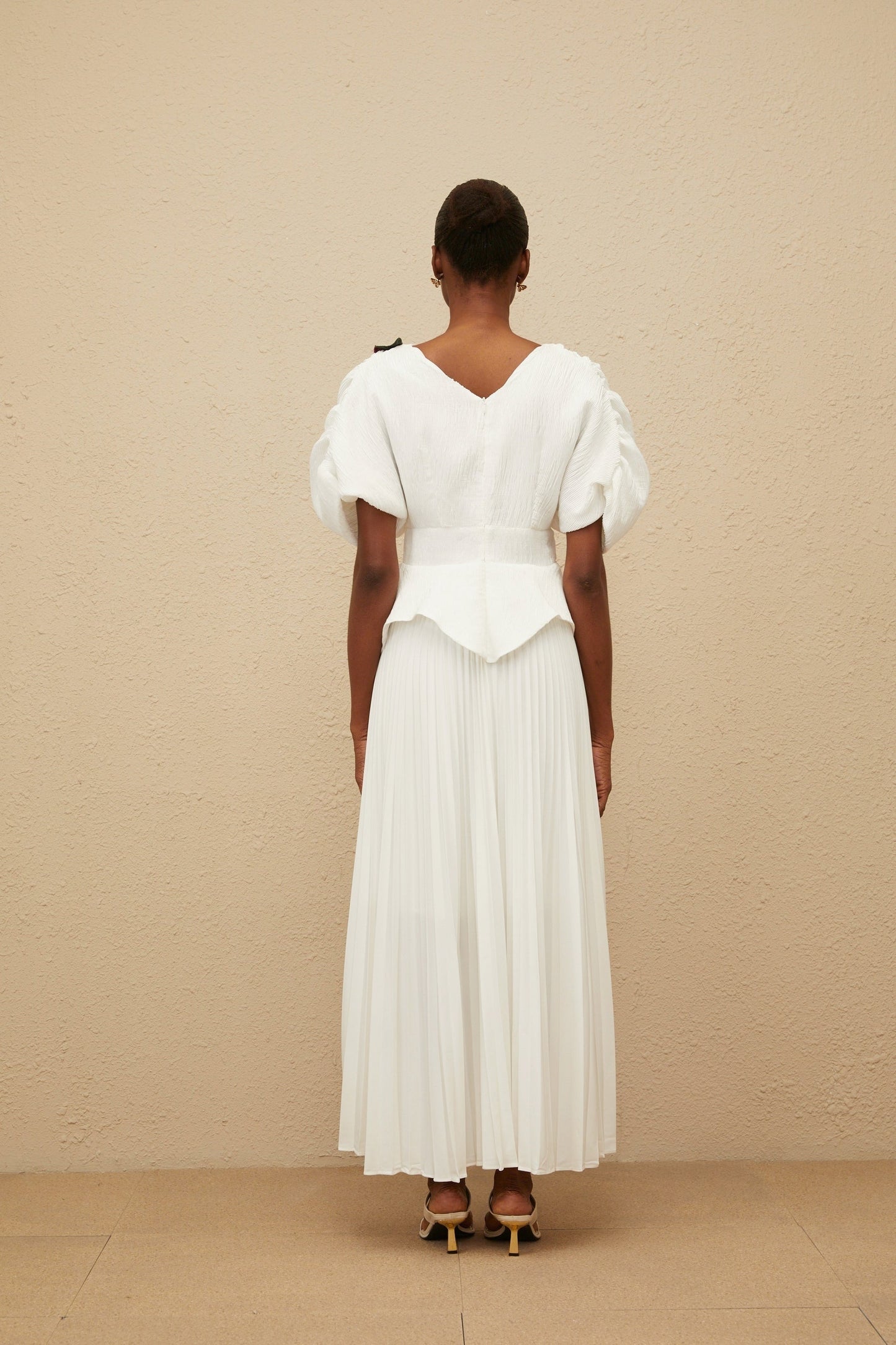 White V-neck Batwing Sleeve Floral Embroidered Shirred Effect Dress