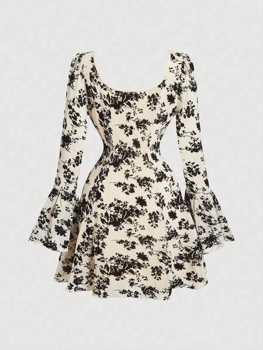 Womens Retro Elegant Flocked Flare Sleeve Square Neck Dress With Bust Cups amp Flared Skirt