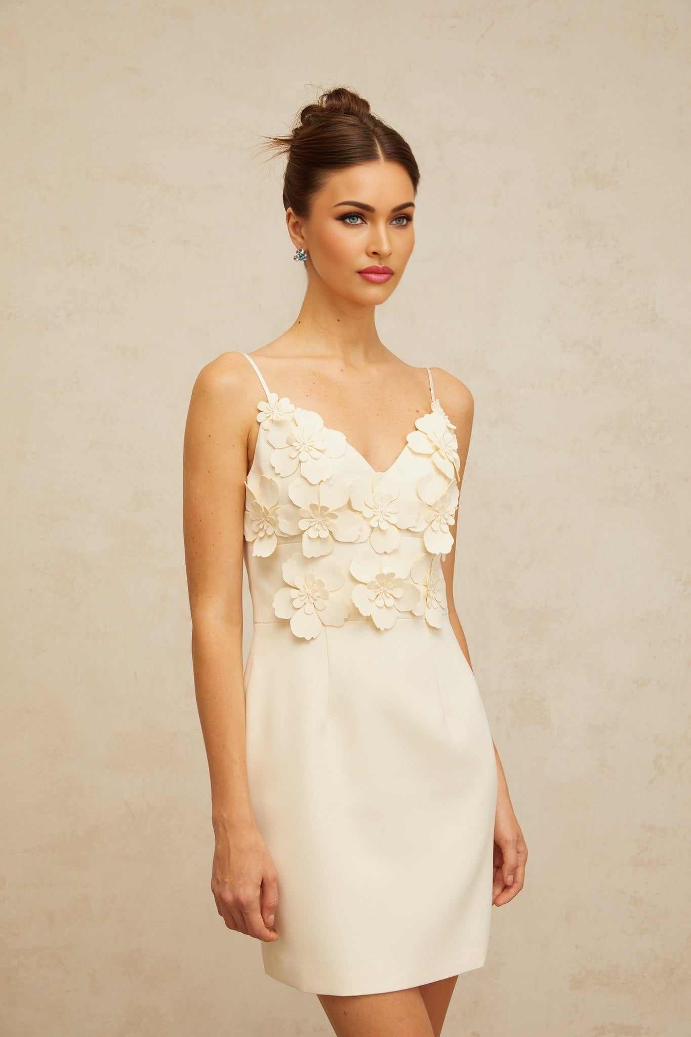 Xavière white Vneck 3dpetal mini dress