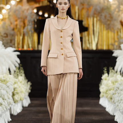 Pleated maxi skirt with a high-waisted fit, crafted from 90% polyester and 10% spandex, lined with 100% polyester for smooth comfort