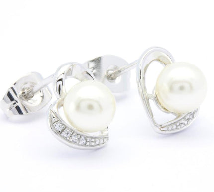 18K White Gold Plated Freshwater Pearl Heart Stud Earrings