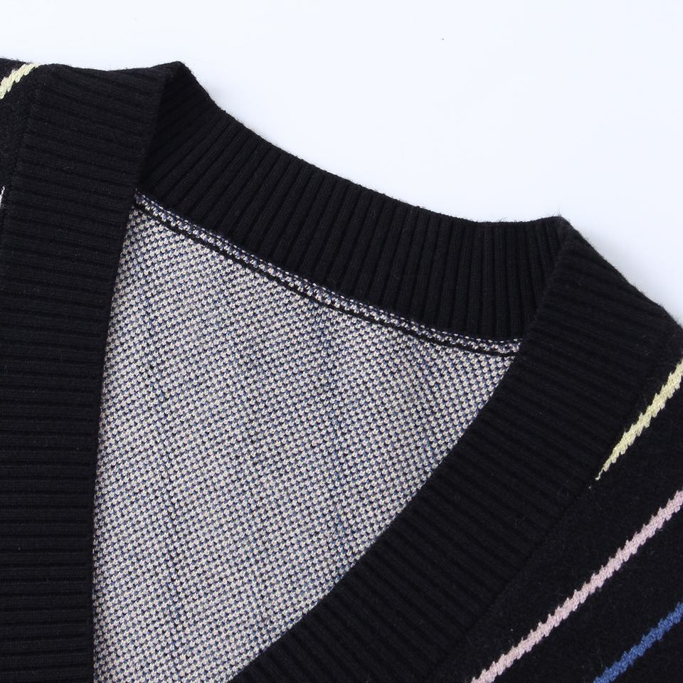 Knit Cardigan – Vintage Wool Blend – V-Neck – One Button Closure