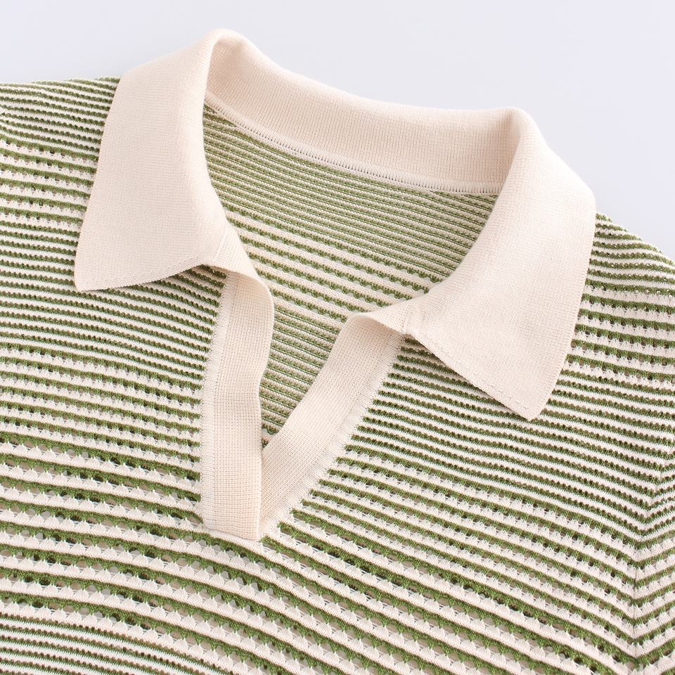 Knit Sweater – V-Neck Design – Striped Pattern – Casual Vintage Style