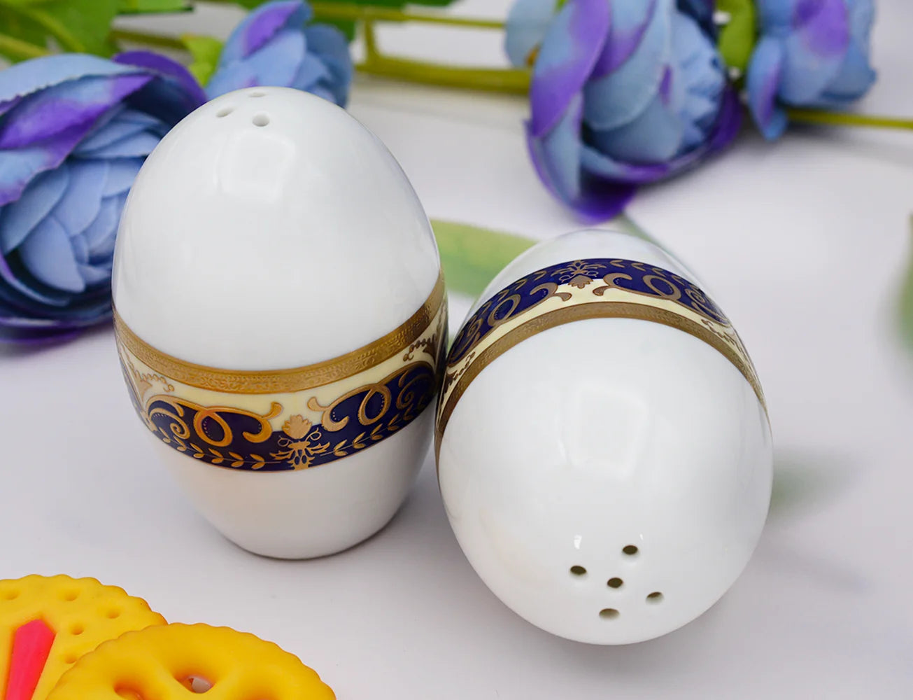 Luxury Porcelain Dinnerware & Tea Set – 24k Embossed – Service For 12 Jacqueline van Hoef