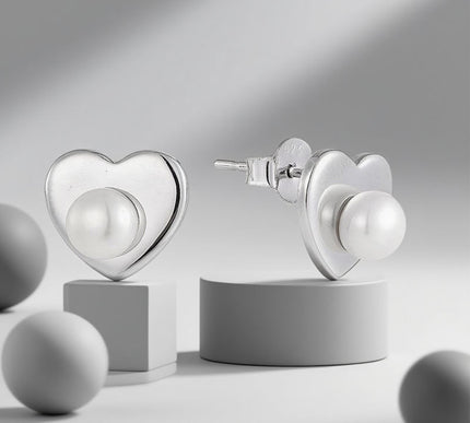 925 Sterling Silver Freshwater Pearl Stud Earrings