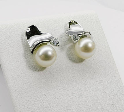 Akoya Saltwater Pearl Heart Stud Earrings 925 Silver