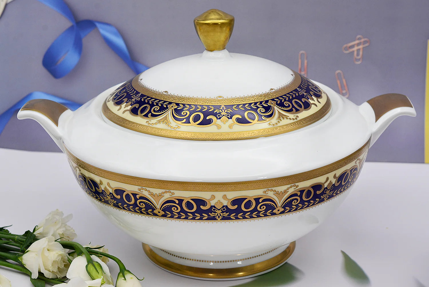 Luxury Porcelain Dinnerware & Tea Set – 24k Embossed – Service For 12 Jacqueline van Hoef