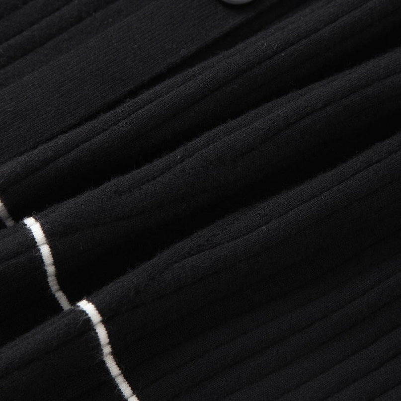 Sweater Dress – Solid Knit Design – Button-Up Maxi – Elegant A-Line Style