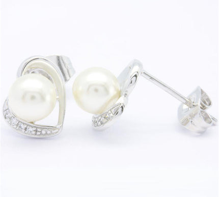 18K Gold Plated Freshwater Pearl Heart Stud Earrings With Diamond