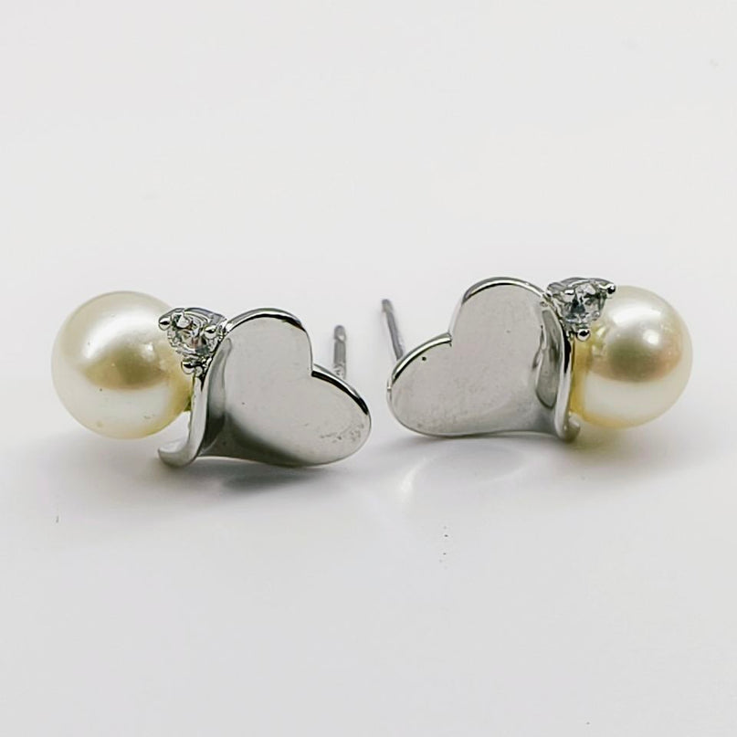 Akoya Saltwater Pearl Heart Stud Earrings 925 Silver