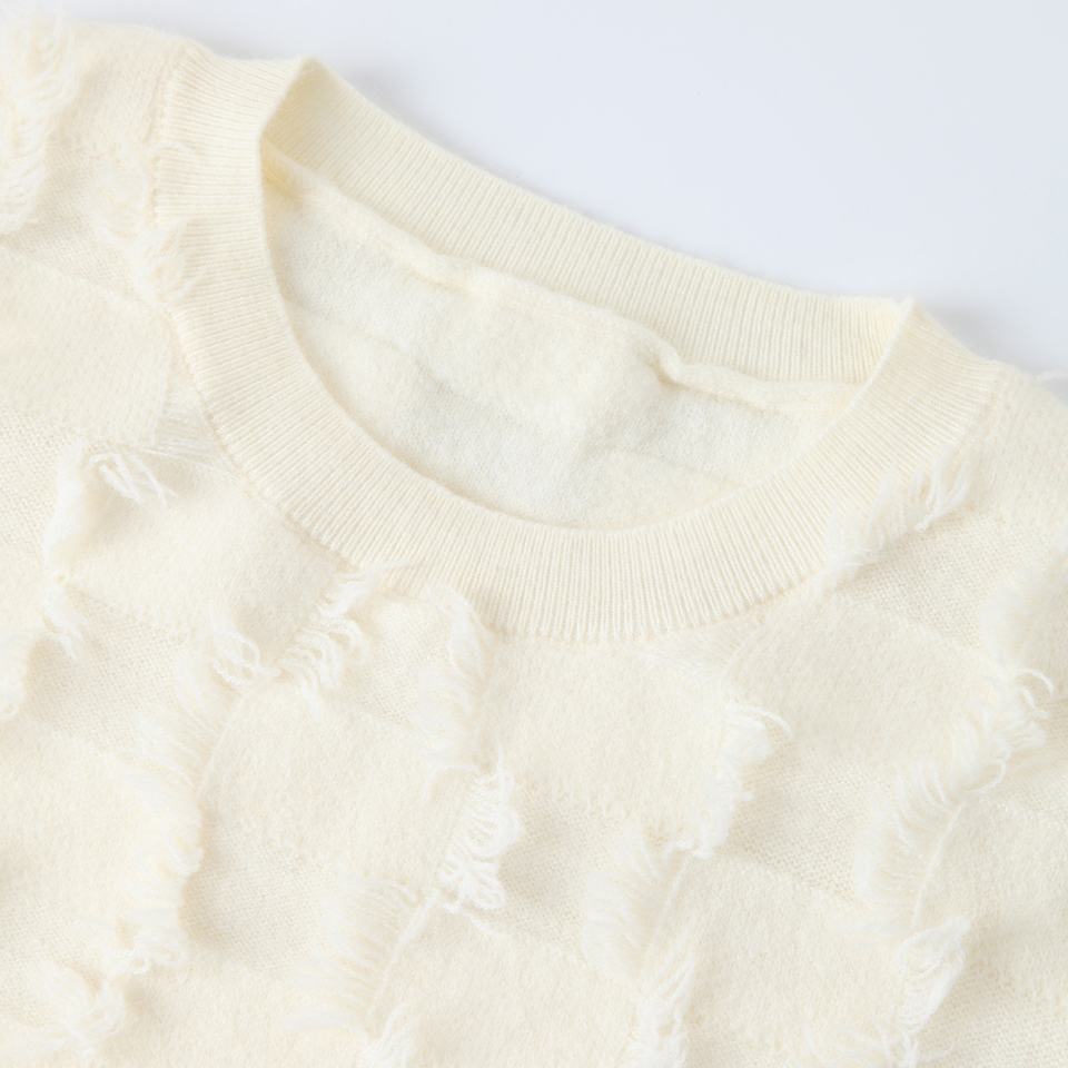 Pullover Sweater – Fluffy Jacquard Knit – Fringe Tassel Design – Chic Spring Style