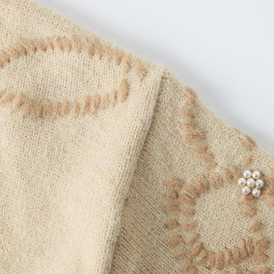 Pullover Sweater – Wool Blend – Embroidery Detail – Vintage Elegant Style