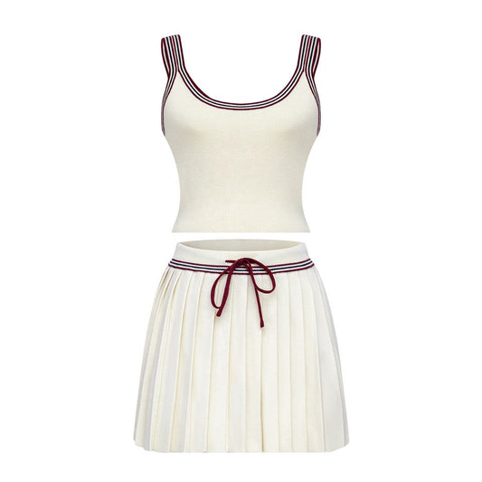 2-Piece Lounge Set – Knit Sleeveless Top – Knee-Length Shorts – Chic Summer Style