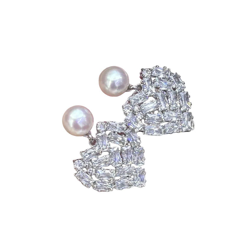 18K Gold Plated AAAA Freshwater Pearl Heart Stud Earrings
