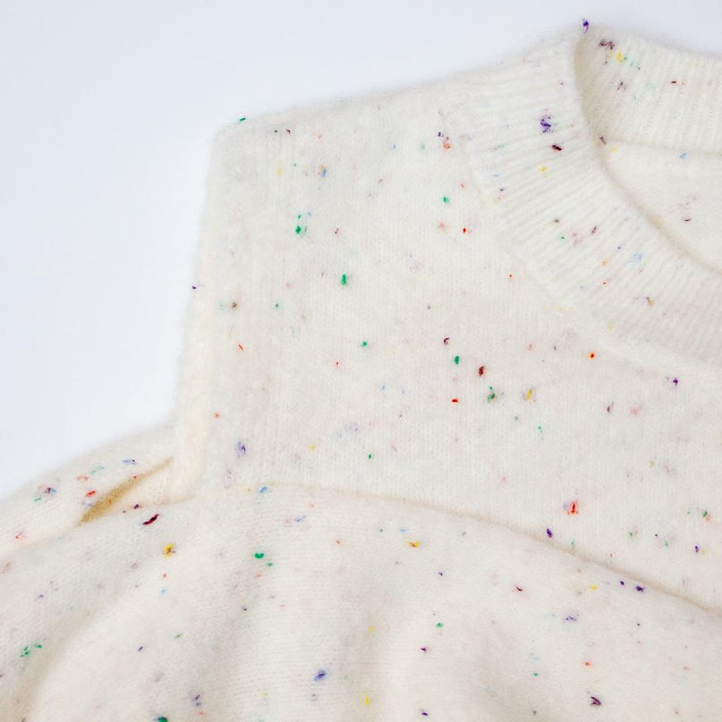 Knit Sweater – Round Neckline – Vintage Solid Design – Elegant Winter Style