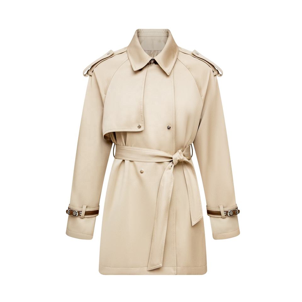 Trenchcoat – Beige Designer Style – Belted Waist – Classic Fall Look