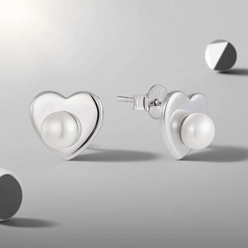 925 Sterling Silver Freshwater Pearl Stud Earrings