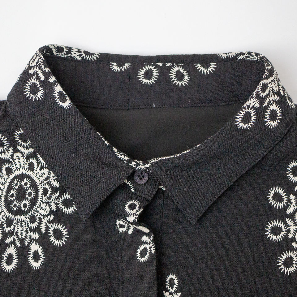 Maxi Dress – Button-Down Design – Floral Embroidery – Vintage Chic Style