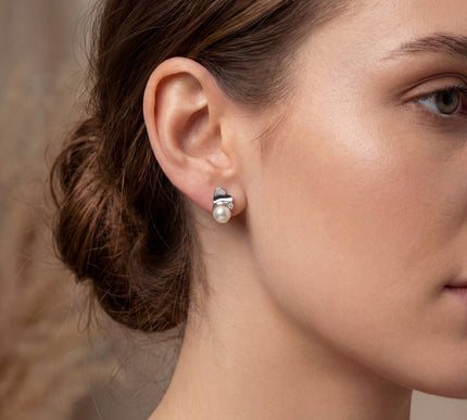 Akoya Saltwater Pearl Heart Stud Earrings 925 Silver