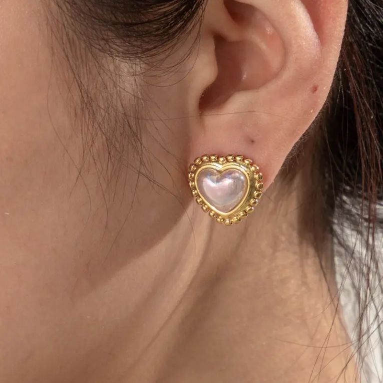 Heart Pearl Stud Earrings Stainless Steel Gold Plated