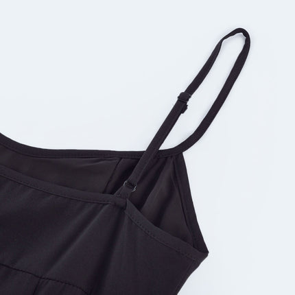 A long flowy plissé maxi dress in contrasting colors named Sofie