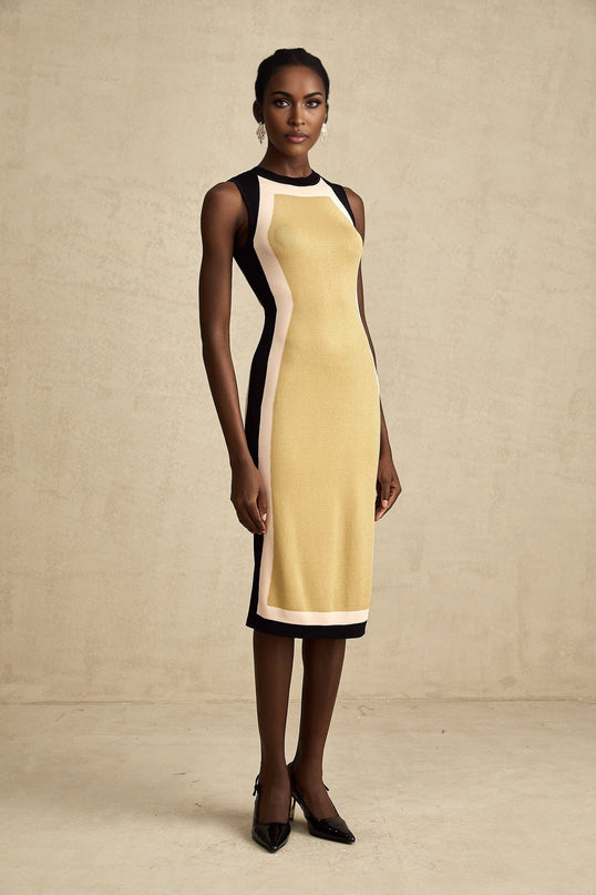 A sleeveless knitted midi dress with contrasting colors named Léna