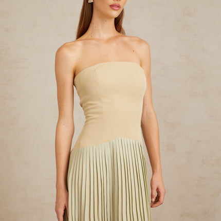 Adalgisa Maxi Dress in Green pleated corset off-shoulder silhouette built-in cups bra fitted waistline corset-style bodice luxury pleated design rear zip fastening 100% Terylene fiber modern classic charm