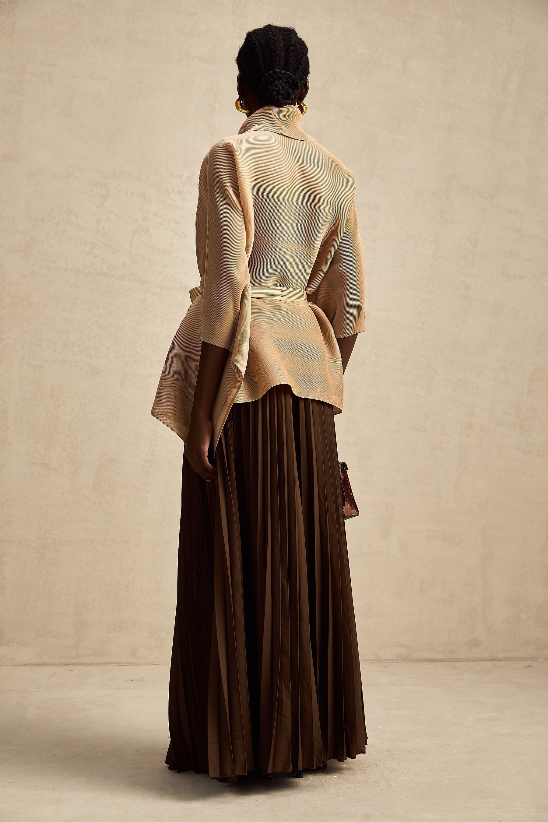 Adèle capedesign pleated top  skirt matching set