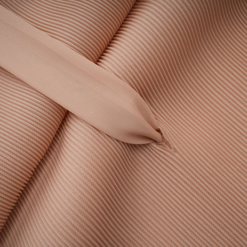 Adèle capedesign pleated top  skirt matching set