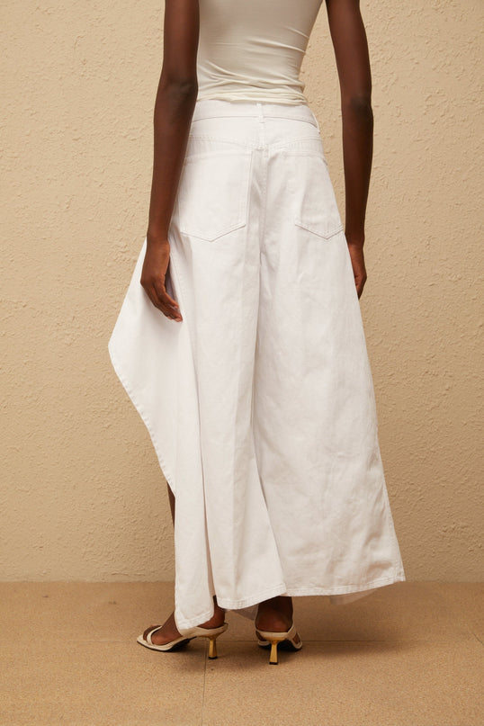 Aino's White Asymmetrical Denim Jeans