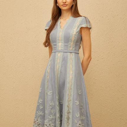 Amália Blue Scalloped Floral Embroidered Midi Dress