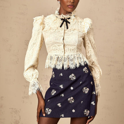 Anaelle white blouse with bowknot and floral lace details