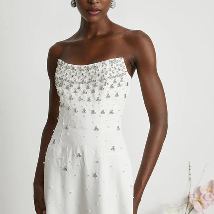 Annalisa White Maxi Dress with Glamorous Embellishments
