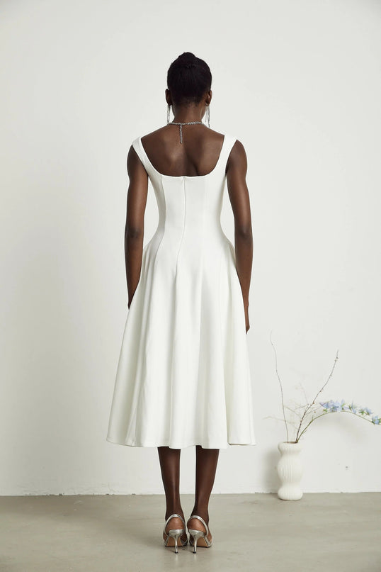 Annie White Midi Dress Square Neckline Pleated Detailing Waist-Tightened Flared Skirt 57% Polyester Fiber 40% Nylon 3% Spandex