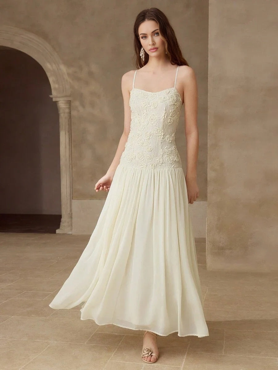 APPLIQUES CONTRAST LACE FLOWY DRESS