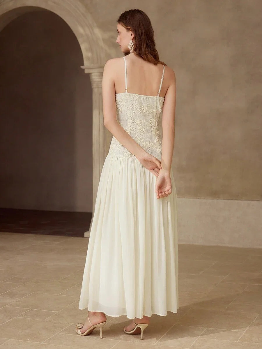 APPLIQUES CONTRAST LACE FLOWY DRESS