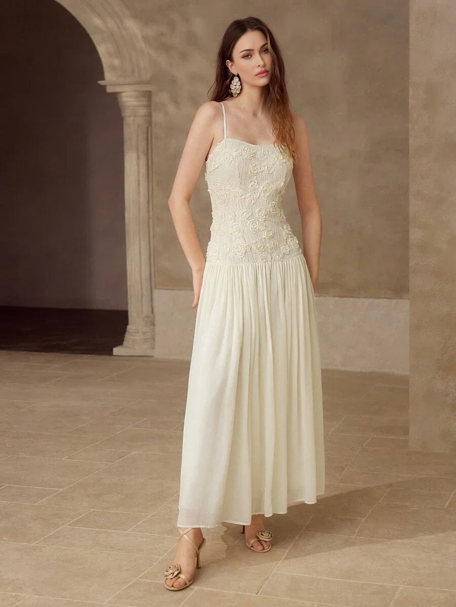 APPLIQUES CONTRAST LACE FLOWY DRESS