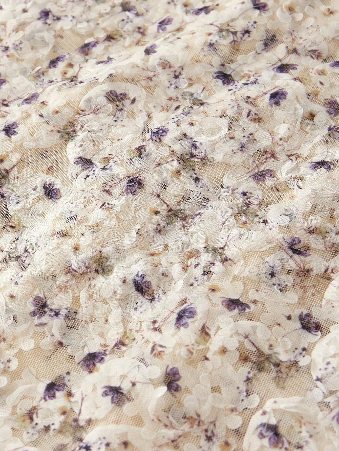 APPLIQUES RUFFLE HEM DRESS