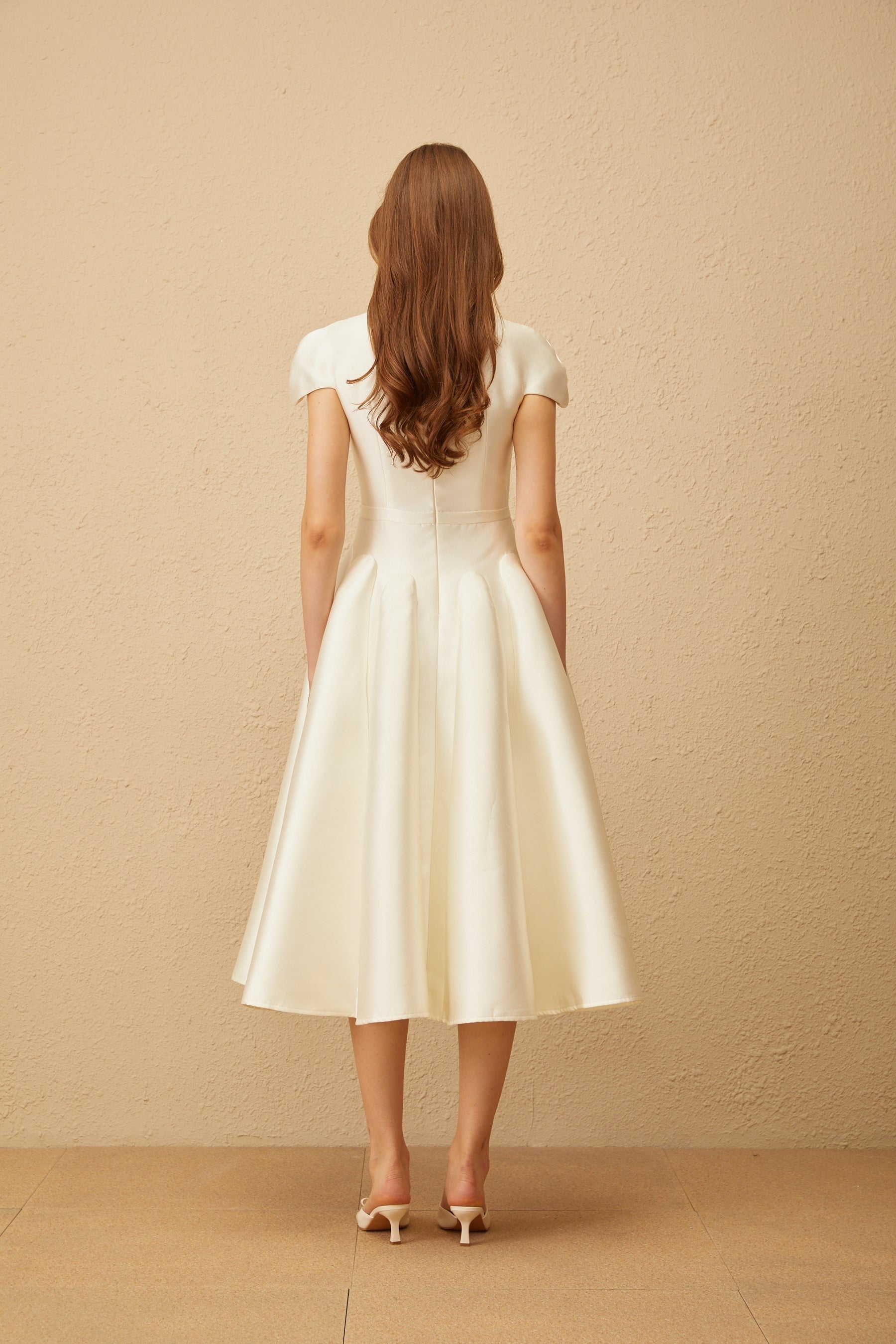 Aventin White Godet Design Midi Dress