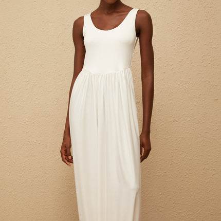 Barbara White Maxi Dress Terylene Fiber Scoop Neck Sleeveless Pleated Skirt Side Slits